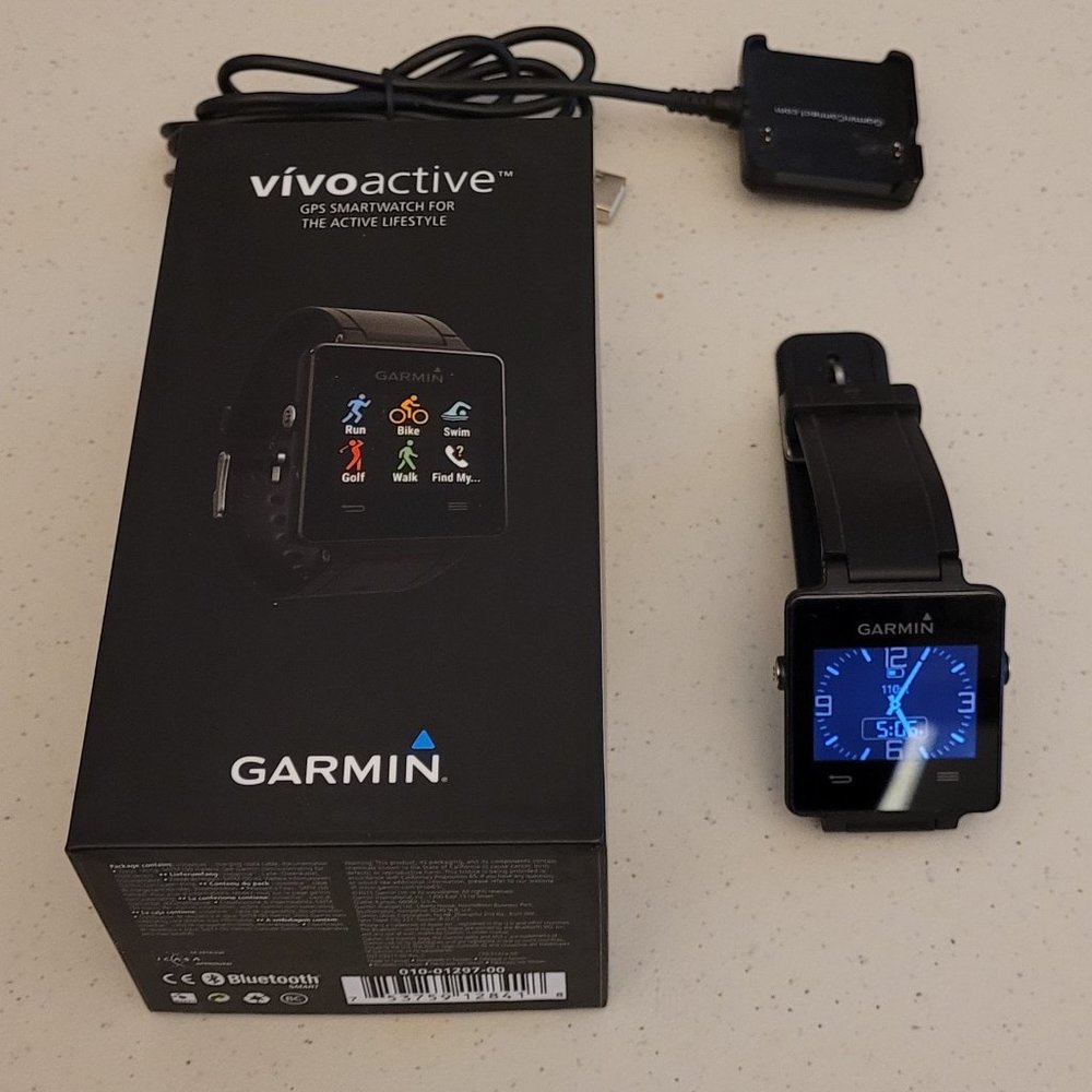 Garmin vívoactive - Black Sports & Activity Watch with GPS